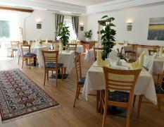 Thermenhotel Vier Jahreszeiten **** Restaurant des Thermenhotels Vier Jahreszeiten