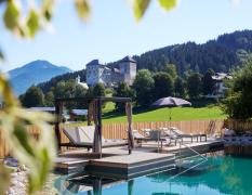 Badeteich im Garten des Hotels Soul Sisters