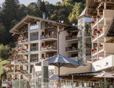 Aussenansicht des Hotels Alpine Palace